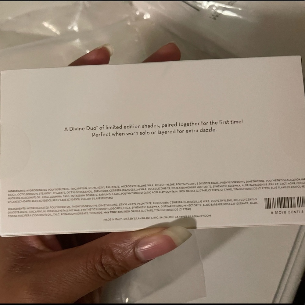 lilah b.
Divine Duo Lip & Cheek b.dazzling b.fearless